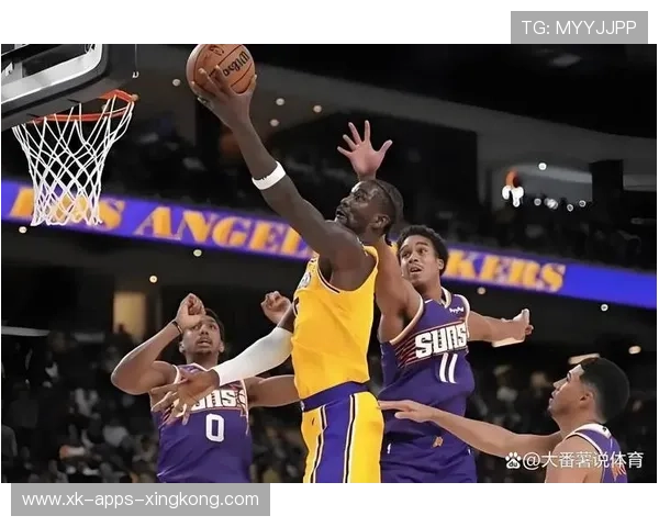 湖人中场暂停后战术奏效快速反超